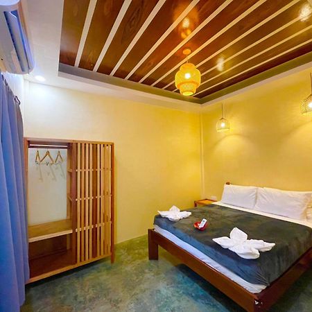 La Visita Hotel General Luna  Luaran gambar