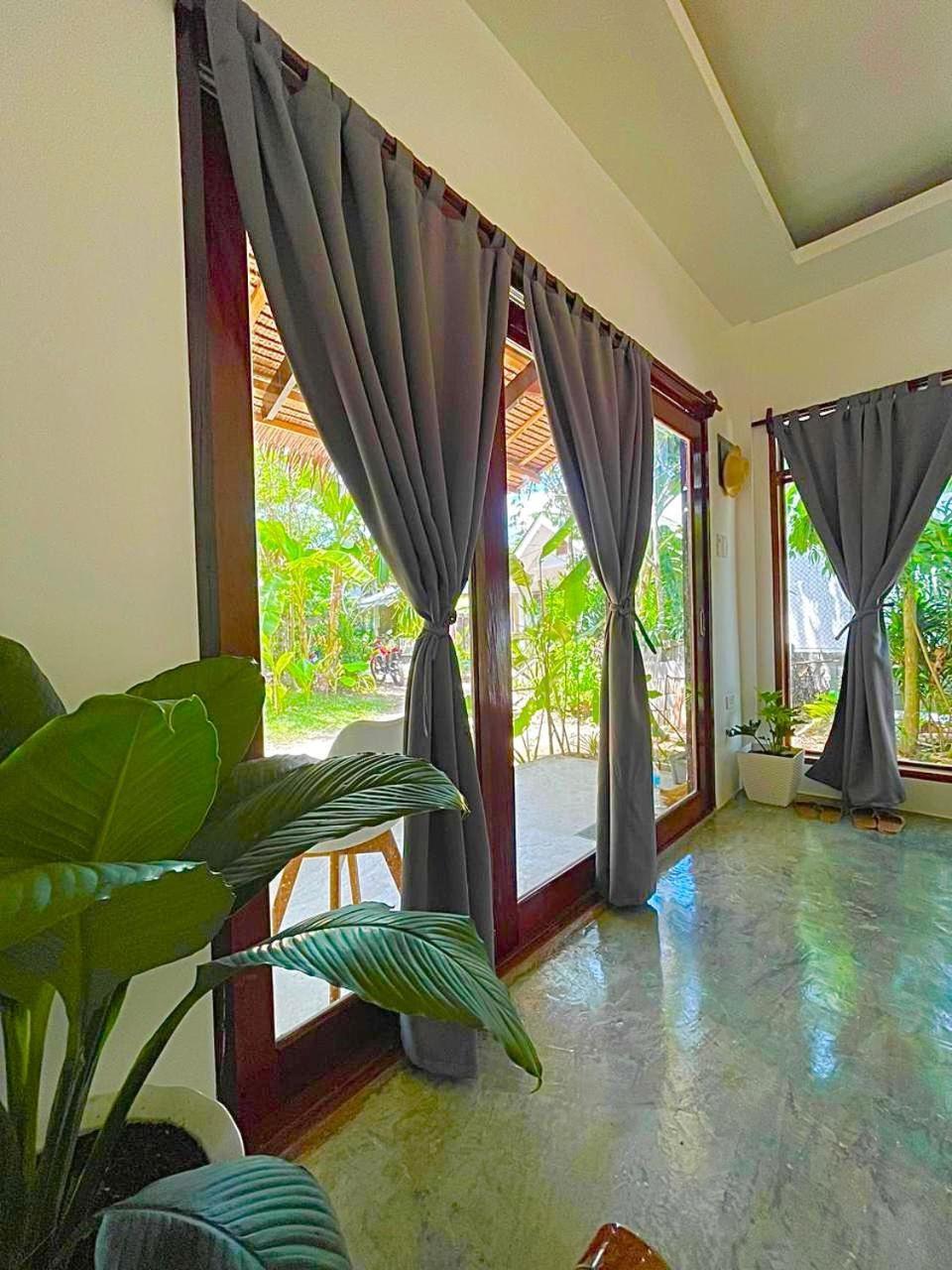 La Visita Hotel General Luna  Luaran gambar